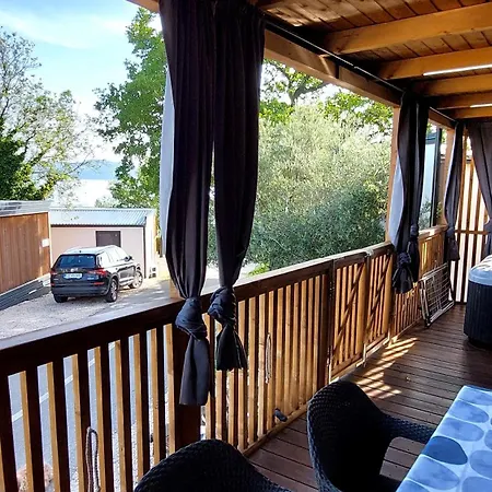 Mobile 631 - Private Jacuzzi & Sea View Semesterbostad